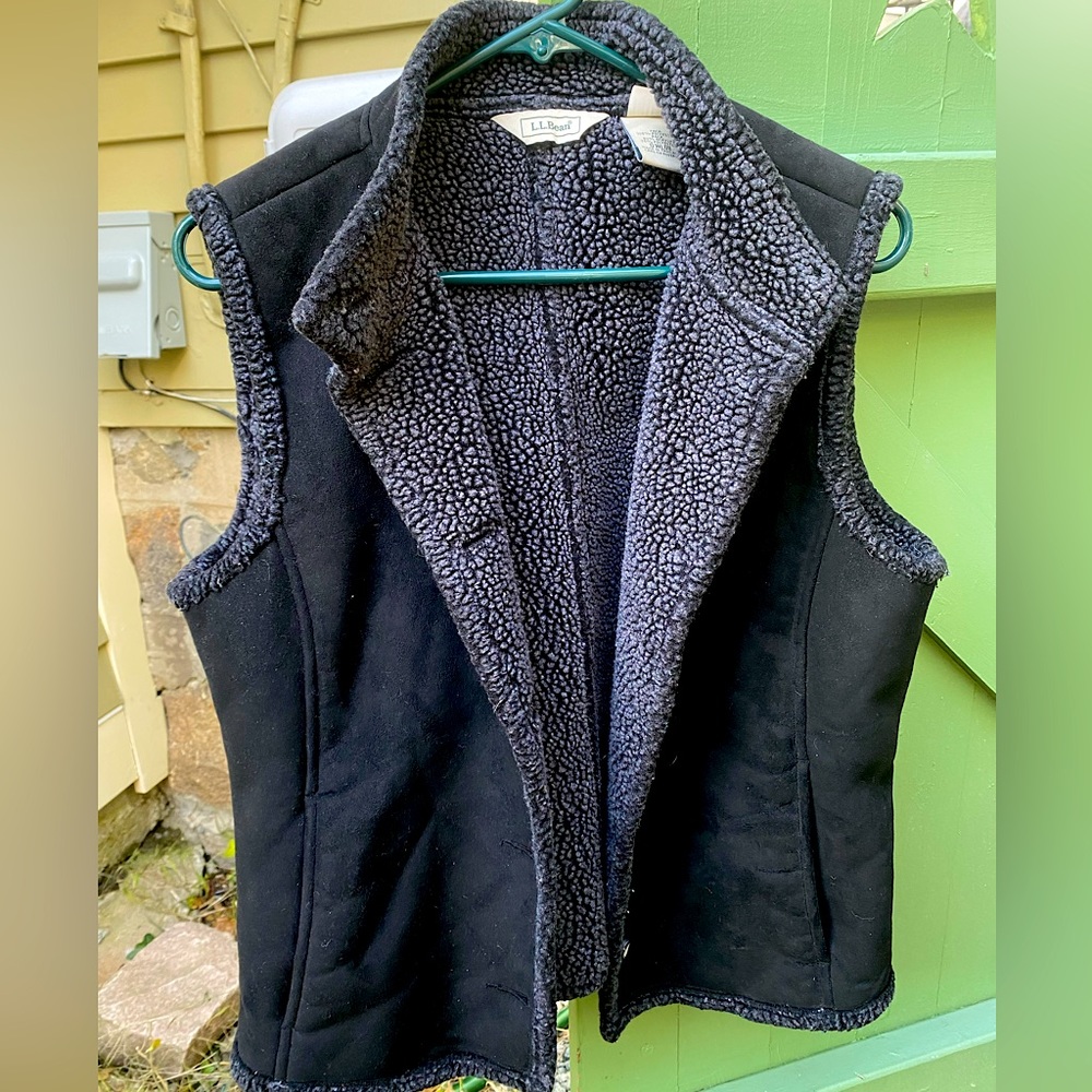 VTG L.L. Bean Faux Suede Sherpa Lined Vest - Black